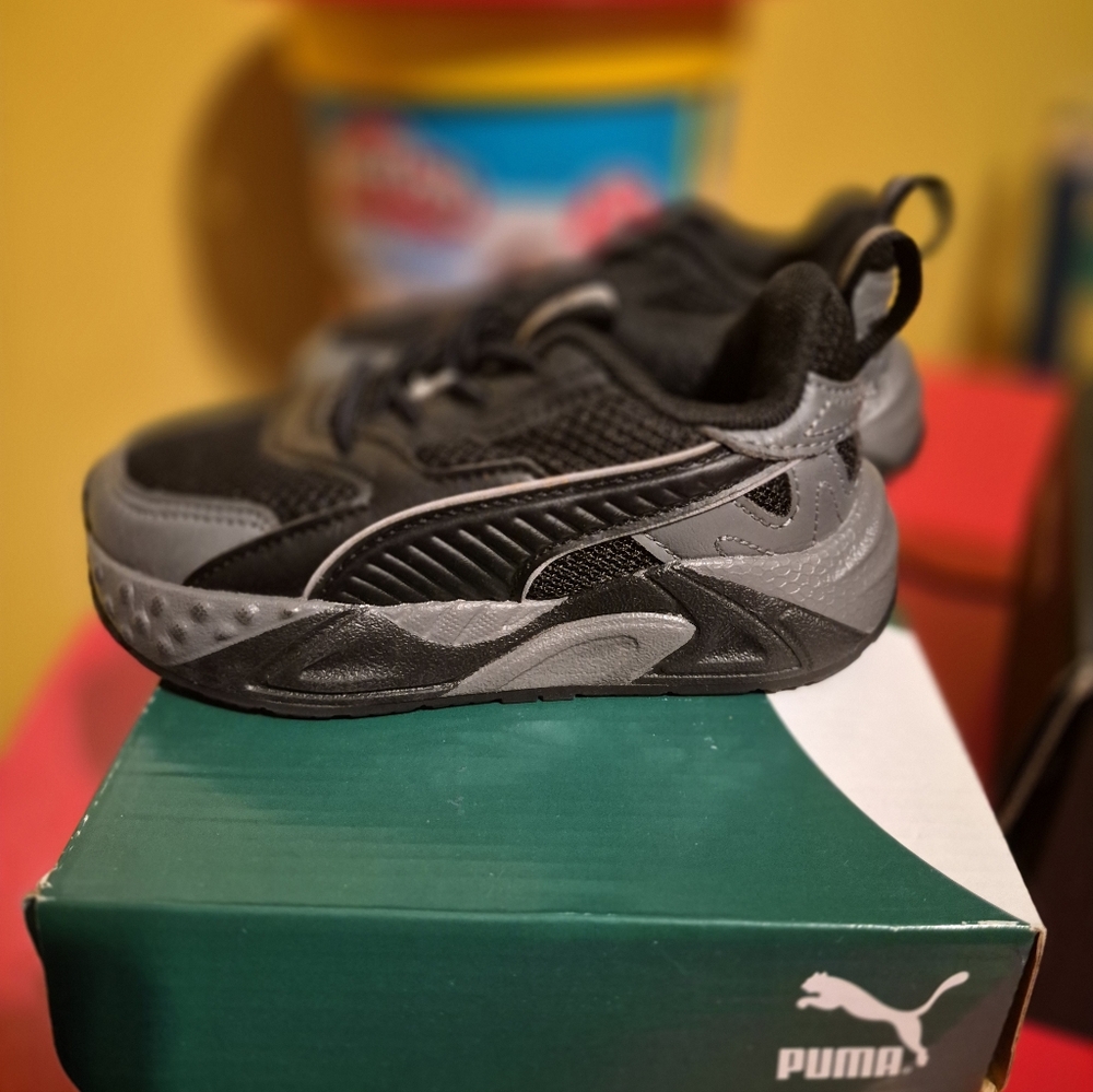 Puma Kids Black and Gray Trail-Style Sneakers - Picture 3 of 4
